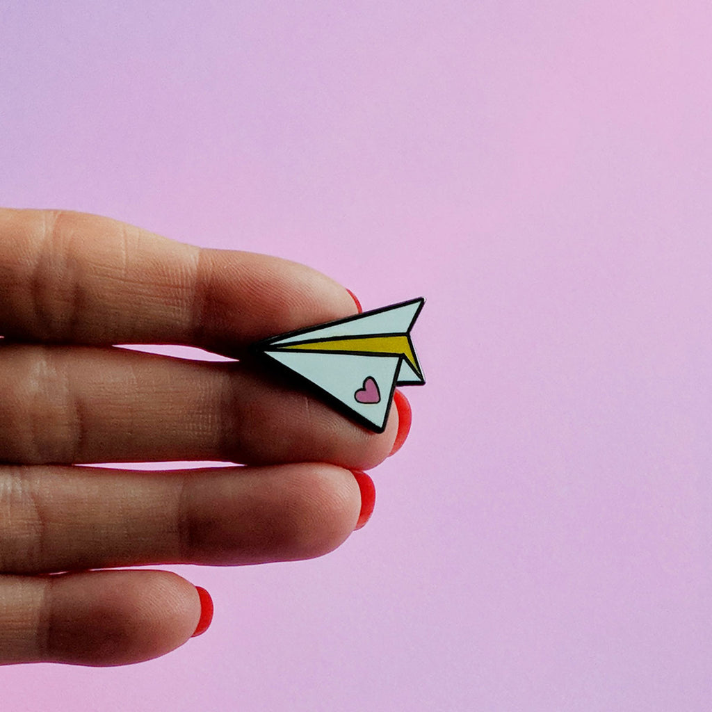 Paper Plane Pin - Nutmeg and Arlo
